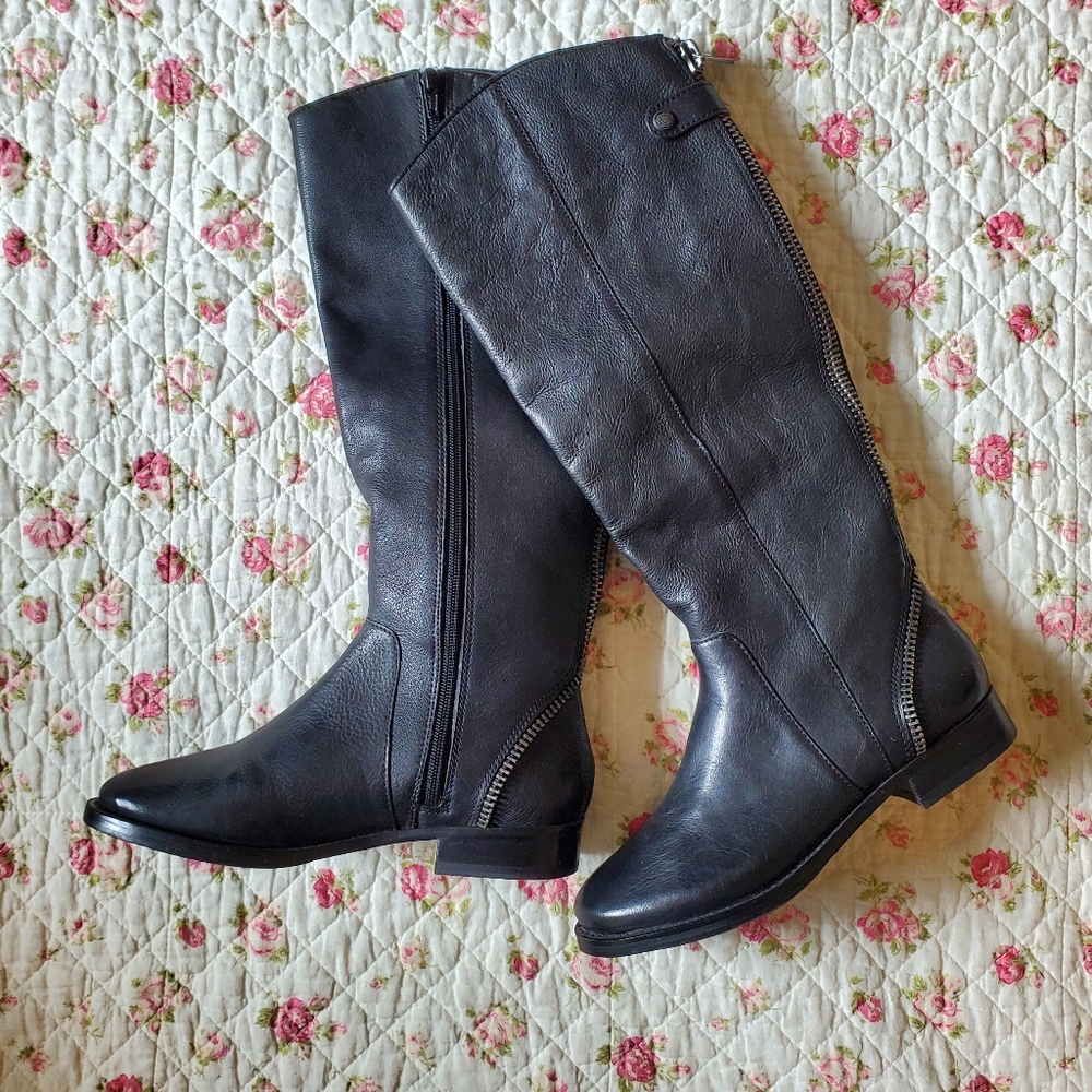Black Knee-High Leather Boots